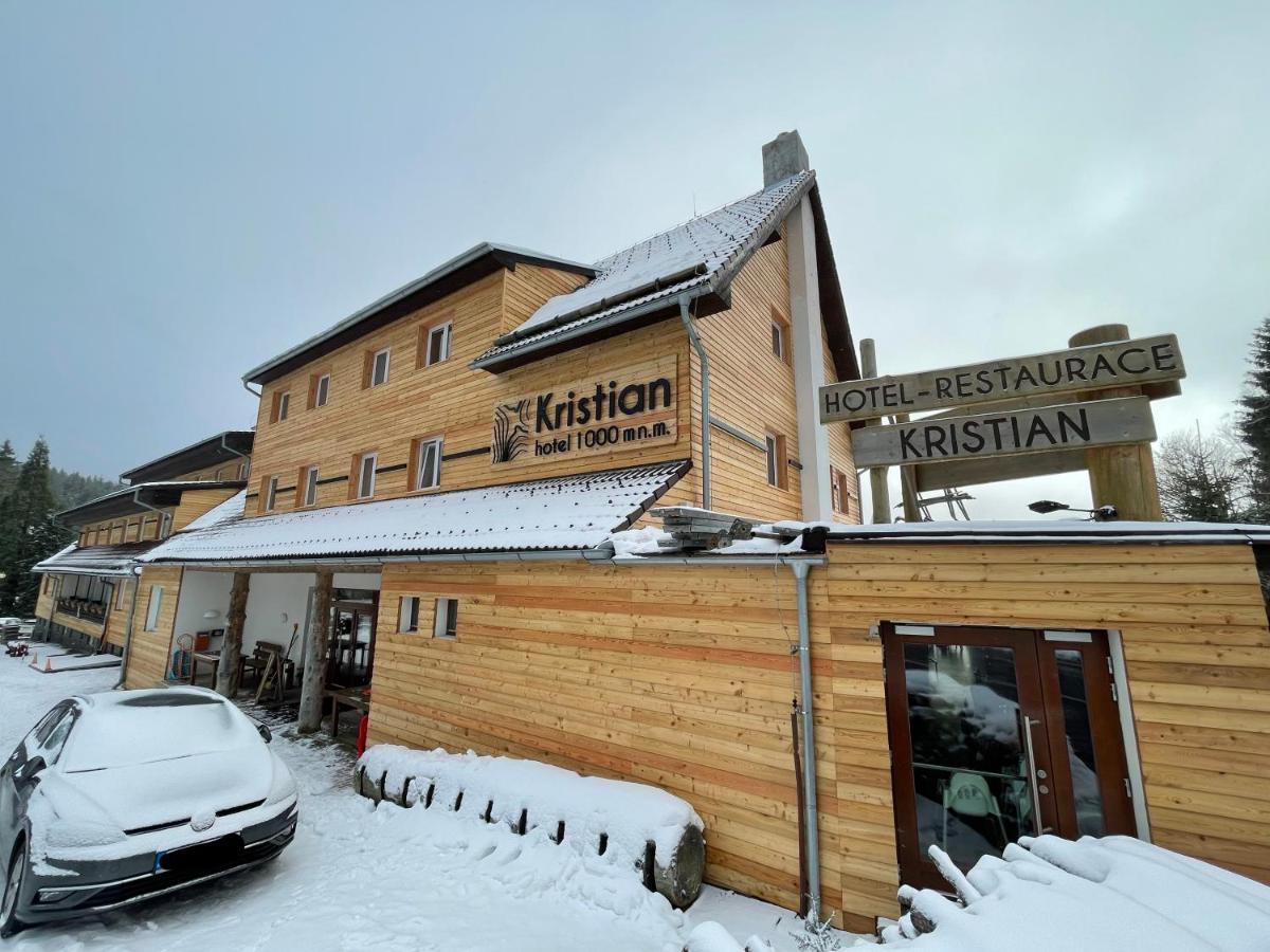 Hotel Kristian Kubova Huť Buitenkant foto