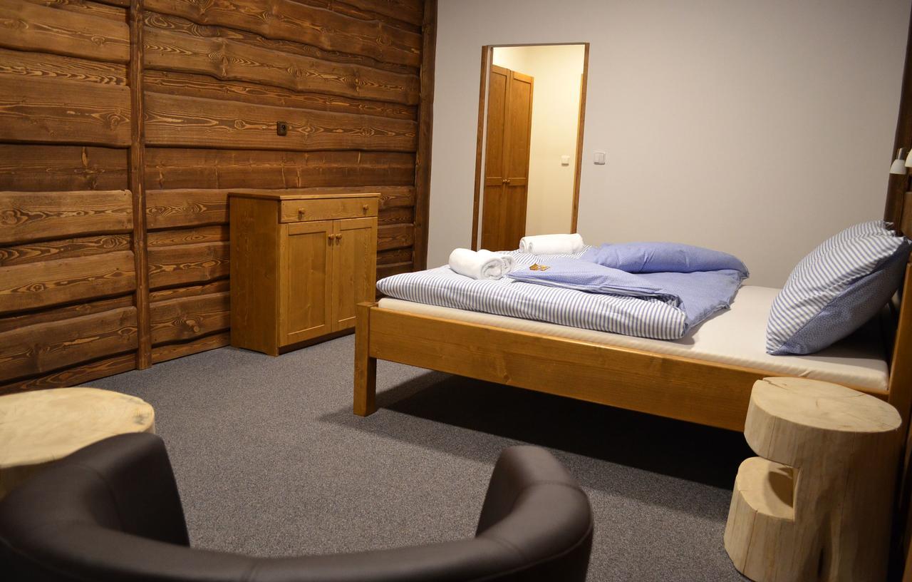 Hotel Kristian Kubova Huť Buitenkant foto